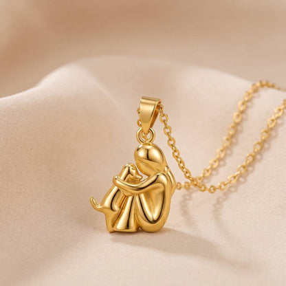 Collier Câlin éternel, femme et chien, tout doré