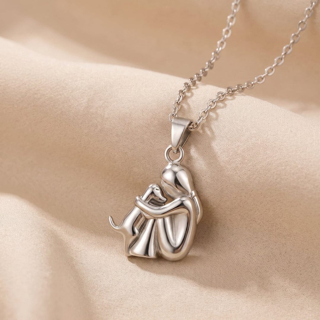 Collier Câlin éternel, femme et chien, tout acier